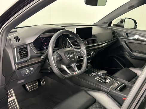 Used 2018 Audi SQ5 Prestige w/ Prestige Package AWD/4WD image 4