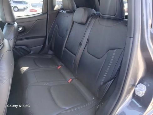 Used 2020 Jeep Renegade Limited w/ LED Lighting Group AWD/4WD image 9