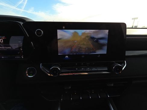 Used 2023 Chevrolet Colorado Z71 w/ Advanced Trailering Package image 13