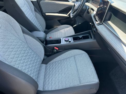 Used 2026 Volkswagen Tiguan S FWD image 18