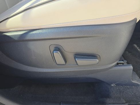 Used 2022 Hyundai Palisade Calligraphy image 31