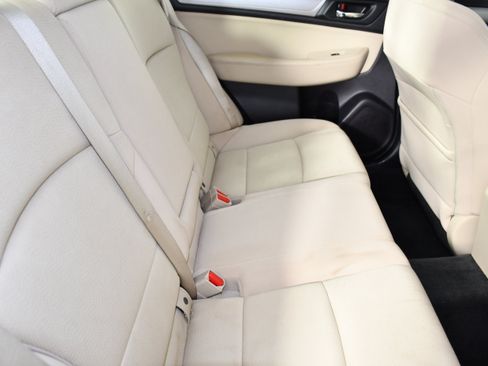 Used 2015 Subaru Legacy 2.5i Premium w/ Moonroof Package AWD/4WD image 43