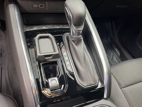 New 2026 GMC Canyon Elevation RWD image 17