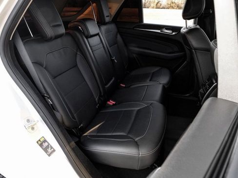 Used 2015 Mercedes-Benz ML 350 2WD image 35