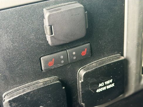 Used 2018 Ford F150 Platinum w/ Equipment Group 701A Luxury image 20