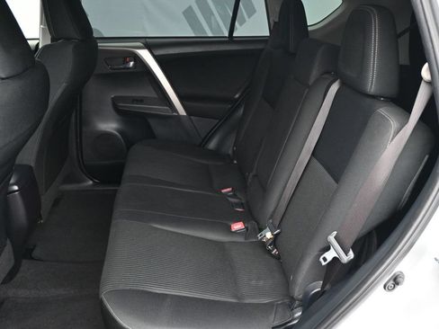 Used 2015 Toyota RAV4 XLE FWD image 16