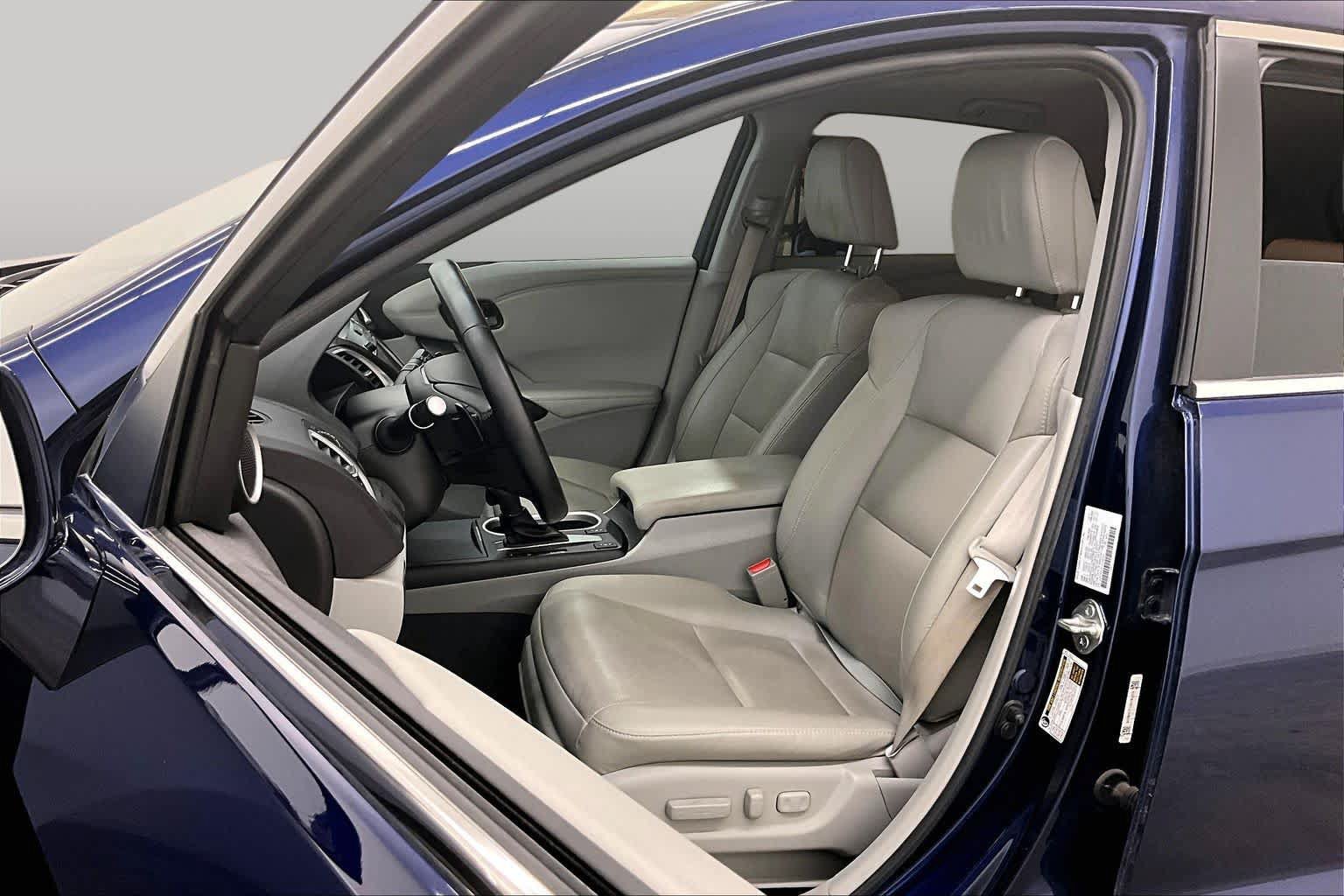 Used 2018 Acura RDX w/ Tech & AcuraWatch Plus Pack FWD image 8