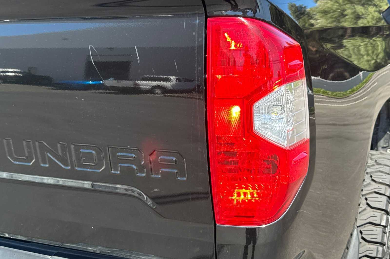 Used 2018 Toyota Tundra SR5 w/ SR5 Upgrade Package RWD image 45