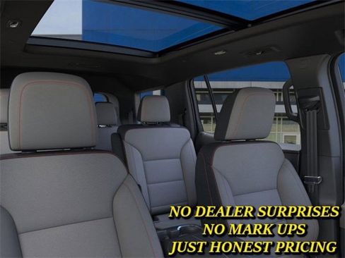 New 2026 Chevrolet Traverse LT w/ Sun and Wheel Package image 24