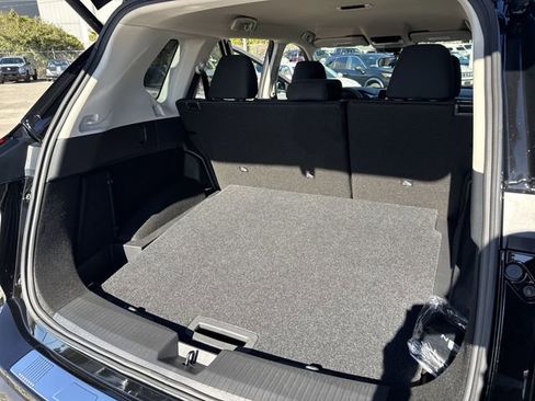 New 2026 Nissan Rogue SV image 12