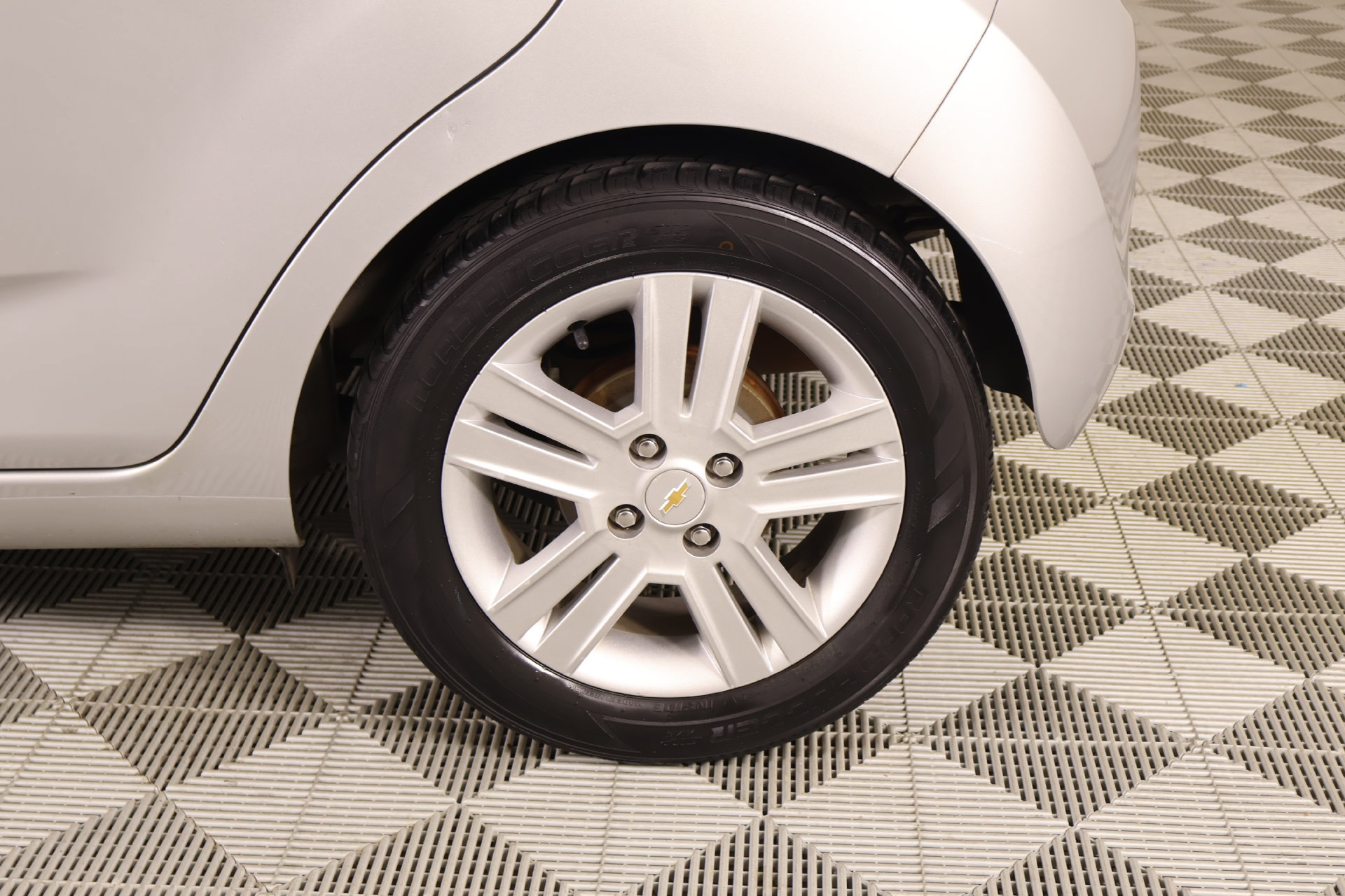 Used 2015 Chevrolet Spark LT FWD image 16