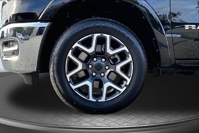 Used 2026 RAM 1500 Laramie AWD/4WD image 31