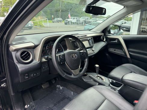 Used 2014 Toyota RAV4 Limited AWD/4WD image 10