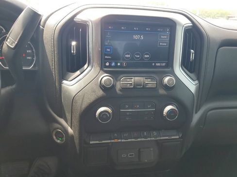 Used 2019 Chevrolet Silverado 1500 LT Trail Boss AWD/4WD image 8