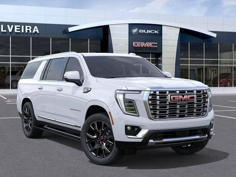 New 2026 GMC Yukon XL Denali w/ Denali Reserve Package image 7