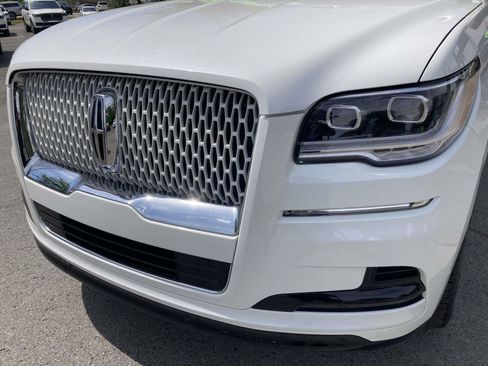 Certified 2024 Lincoln Navigator L Reserve AWD/4WD image 10
