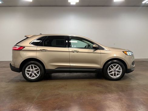Used 2021 Ford Edge SEL w/ Convenience Package AWD/4WD image 23