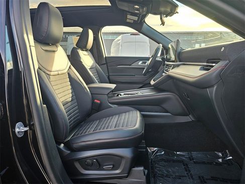 New 2026 Ford Explorer ST-Line image 15