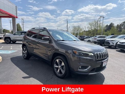 Used 2019 Jeep Cherokee Limited w/ Trailer Tow Group AWD/4WD image 9