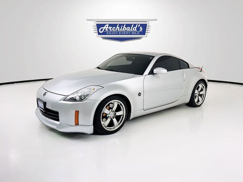 Used 2008 Nissan 350Z Grand Touring w/ Cargo Convenience Pkg RWD image 3