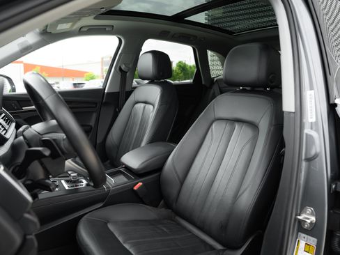 Used 2018 Audi Q5 2.0T Premium Plus w/ Premium Plus Package AWD/4WD image 22