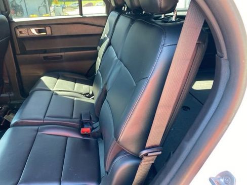 Used 2021 Ford Explorer 4WD Police Interceptor image 13