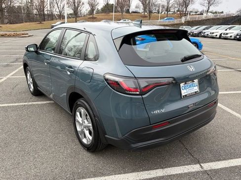 Certified 2023 Honda HR-V LX image 5