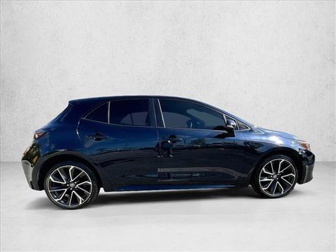 Used 2019 Toyota Corolla XSE FWD image 5