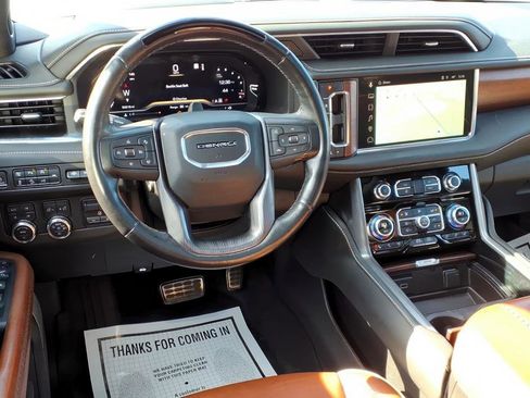 Used 2023 GMC Yukon Denali Ultimate image 16