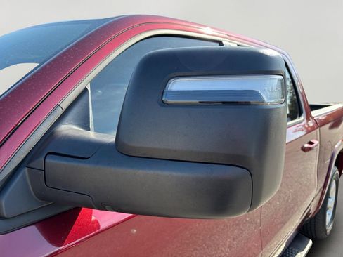 Used 2025 RAM 1500 Big Horn AWD/4WD image 11