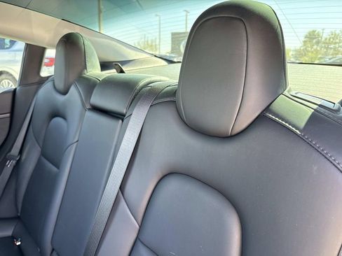 Used 2022 Tesla Model 3 image 15