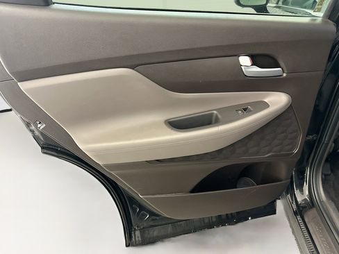 Used 2019 Hyundai Santa Fe SE AWD/4WD image 26