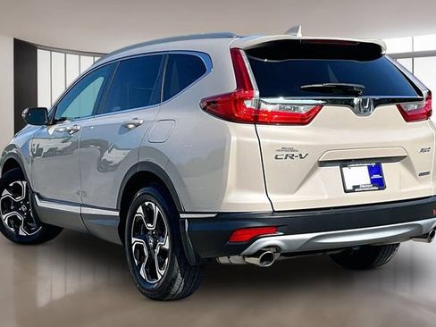 Used 2018 Honda CR-V Touring image 4