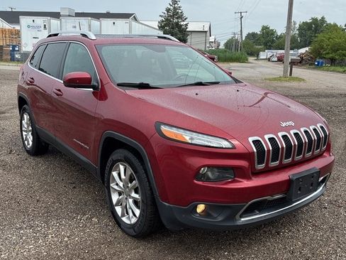 Used 2017 Jeep Cherokee Limited AWD/4WD image 5