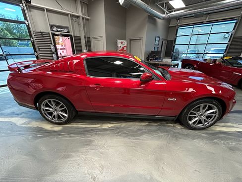 Used 2012 Ford Mustang GT Premium w/ Brembo Brake Pkg RWD image 25