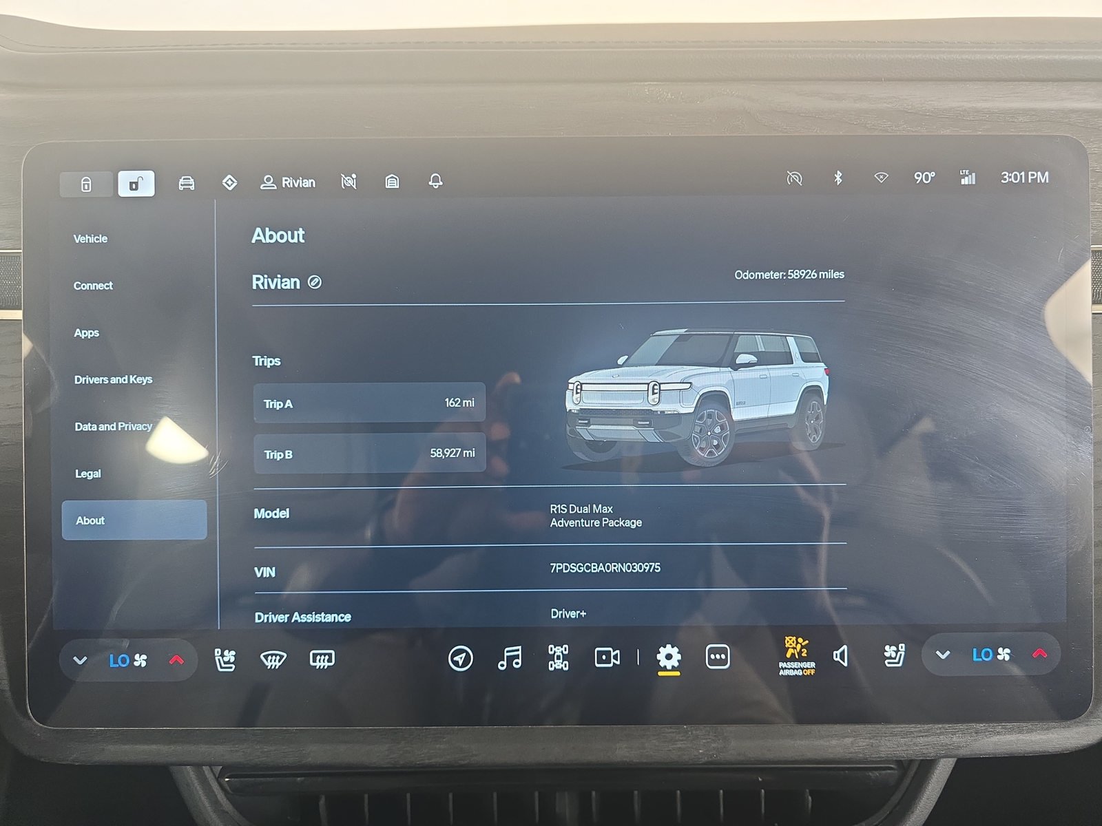 Used 2024 Rivian R1S Adventure Dual AWD/4WD image 29