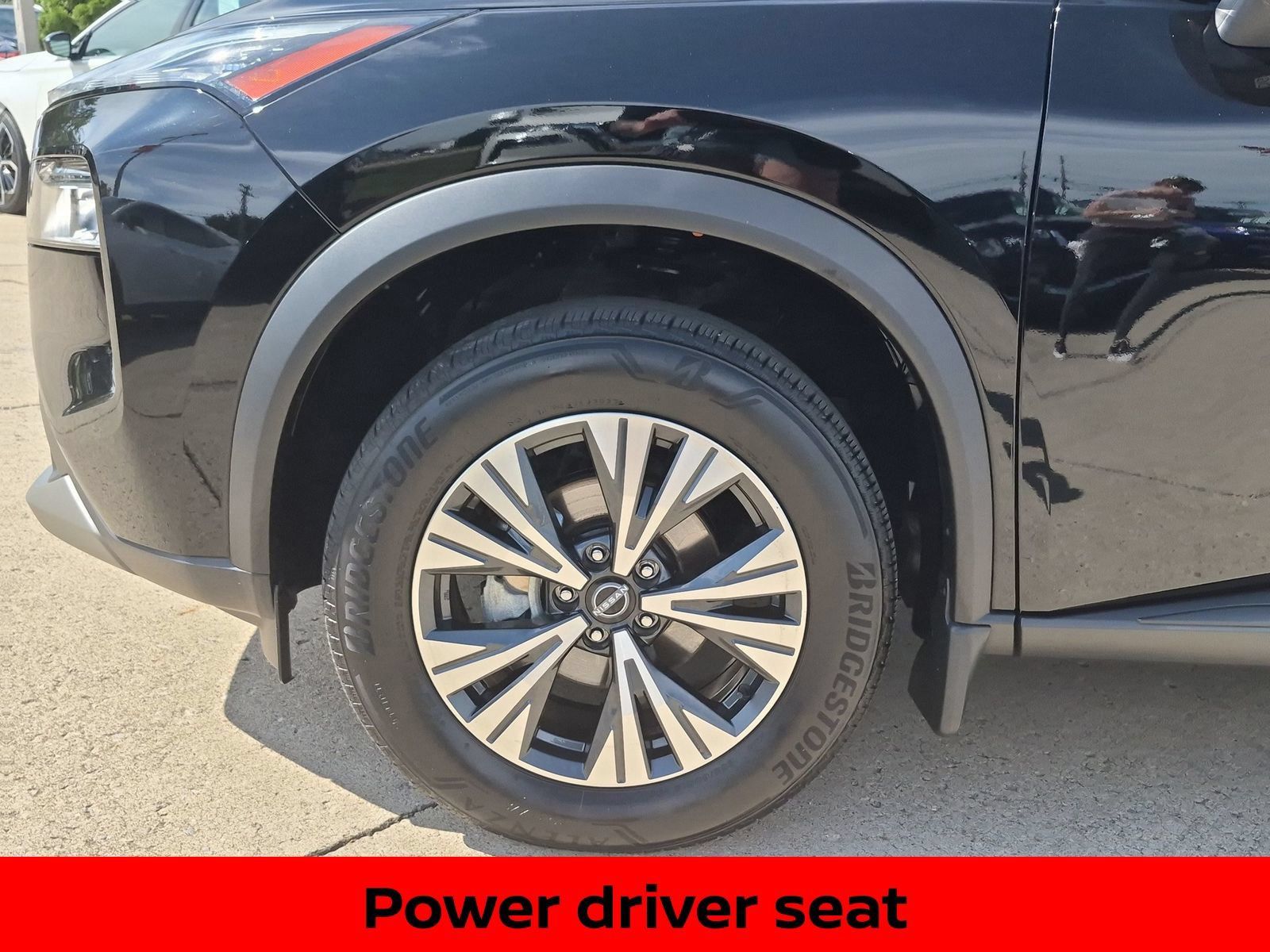 Certified 2023 Nissan Rogue SV w/ SV Premium B Package AWD/4WD image 16