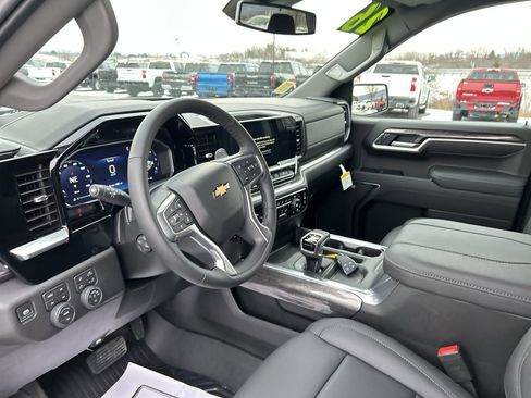 New 2026 Chevrolet Silverado 1500 LTZ w/ Z71 Off-Road Package image 24