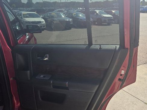 Used 2009 Ford Flex SEL image 14