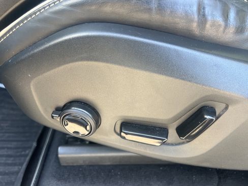 Used 2019 Volvo XC90 T5 R-Design w/ Advanced Package image 23