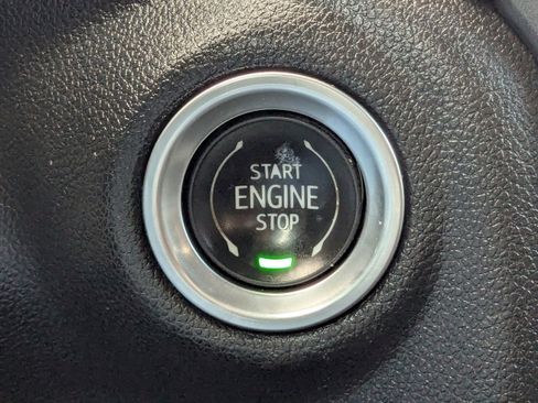 Used 2022 Chevrolet Silverado 2500 LT w/ Convenience Package image 28