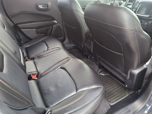 Used 2018 Jeep Compass Limited image 27