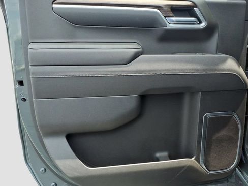 Used 2025 Chevrolet Silverado 1500 LT RWD image 13