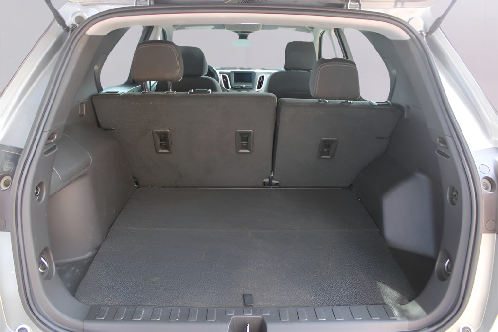 Used 2024 Chevrolet Equinox LS FWD image 8