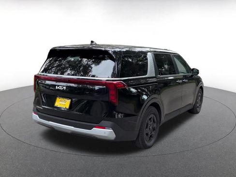 Used 2026 Kia Carnival FWD image 15
