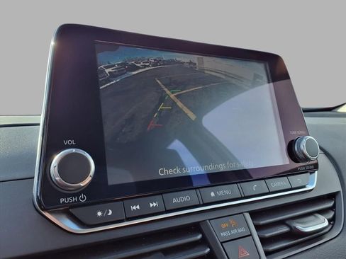 Used 2025 Nissan Altima 2.5 S image 6