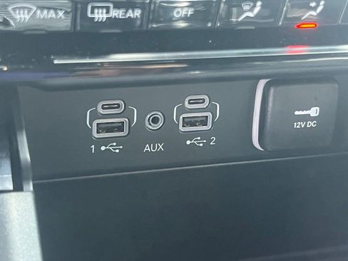 Used 2025 Jeep Grand Cherokee Limited w/ Trailer Tow Package image 22