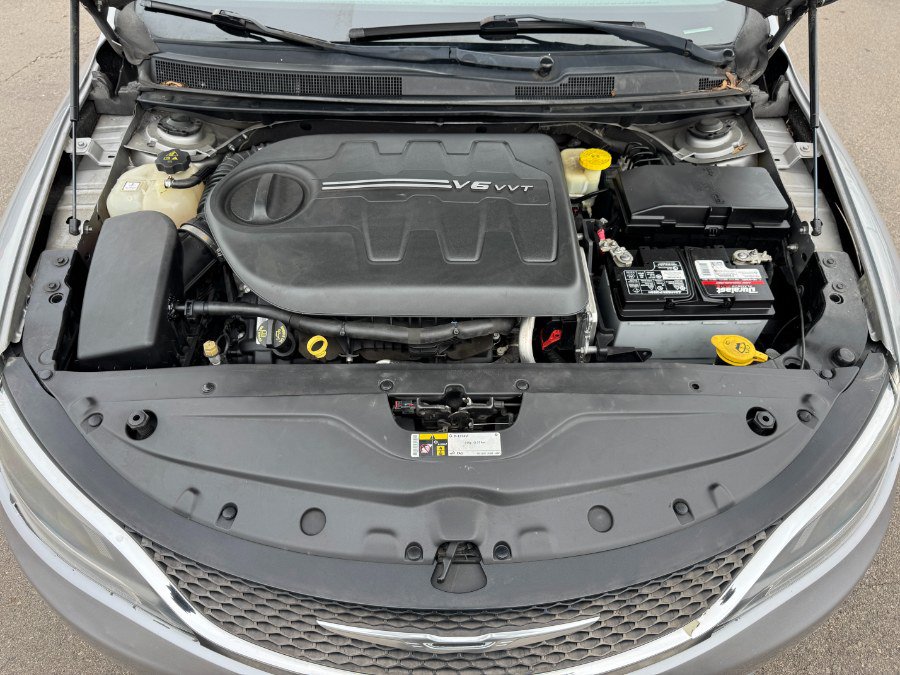 Used 2015 Chrysler 200 C w/ Navigation & Sound Group I FWD image 23