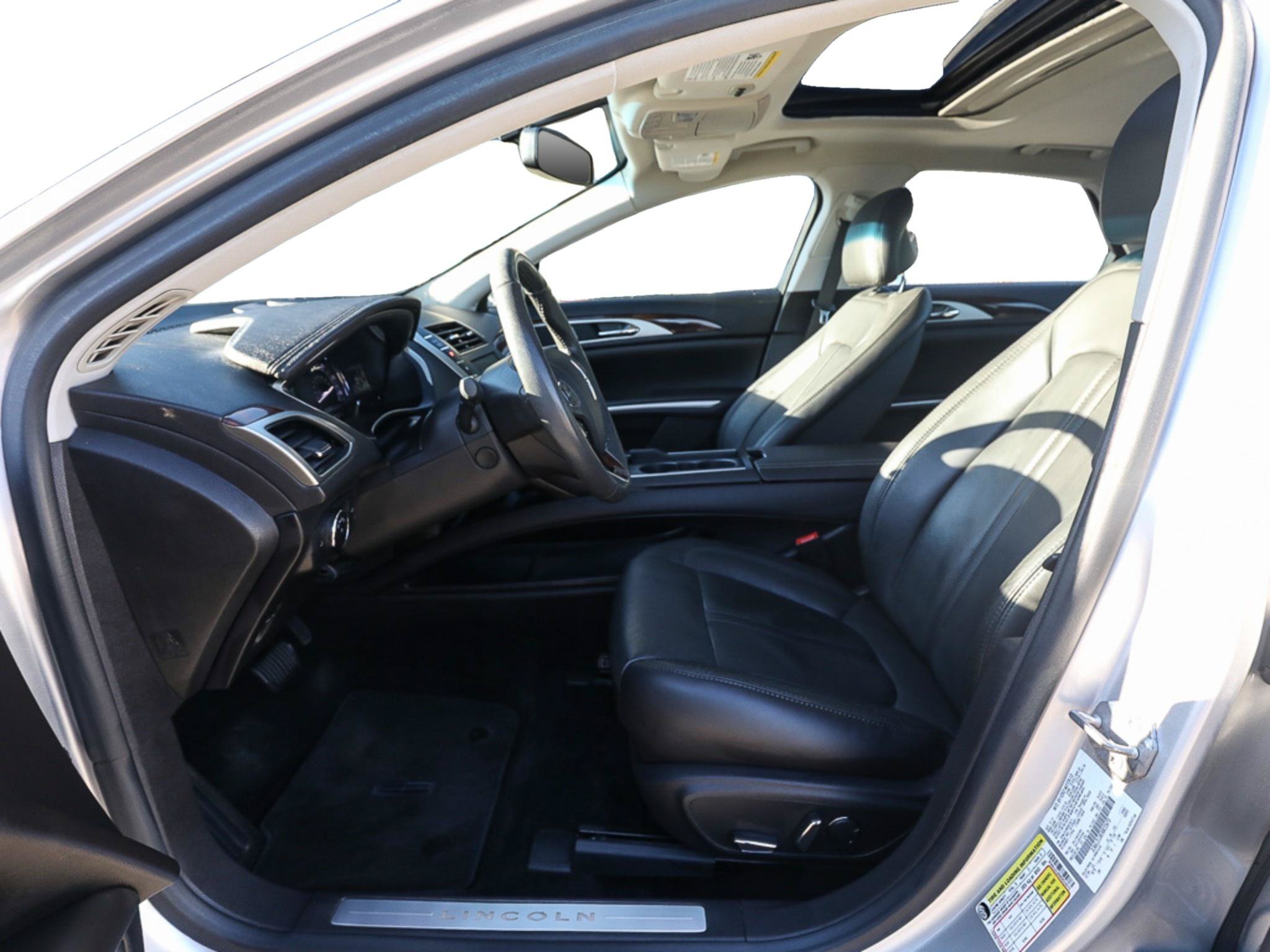 Used 2014 Lincoln MKZ Hybrid w/ Equipment Group 202A Reserve FWD image 11
