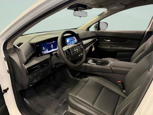 Used 2025 Nissan Murano SV AWD/4WD image 4